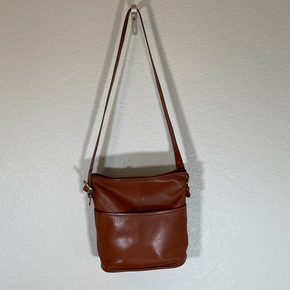 VTG Coach Bleeker Bucket Bag